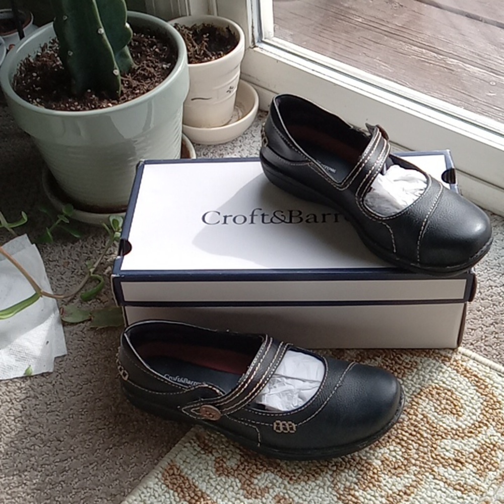 Croft & Barrow CB Sherell Black Leather Slip Ons Sz 6 - Picture 2 of 9